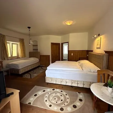 Weisses Lamm Apartmán *
